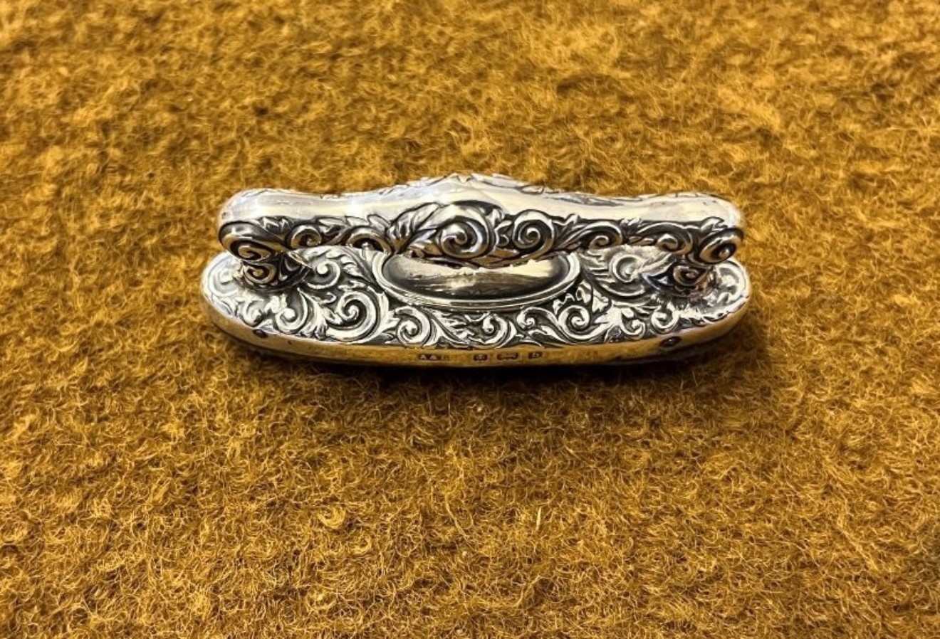 Edwardian Sterling Silver Nail Buffer / Pin Cushion by Adie & Lovekin Ltd Birmingham