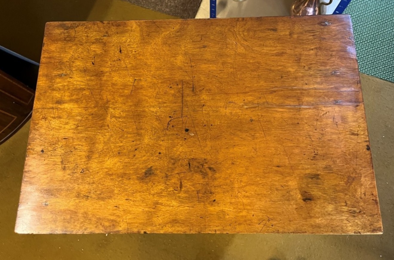 Victorian Light Mahogany Wellington Chest with 7 Graduated Drawers