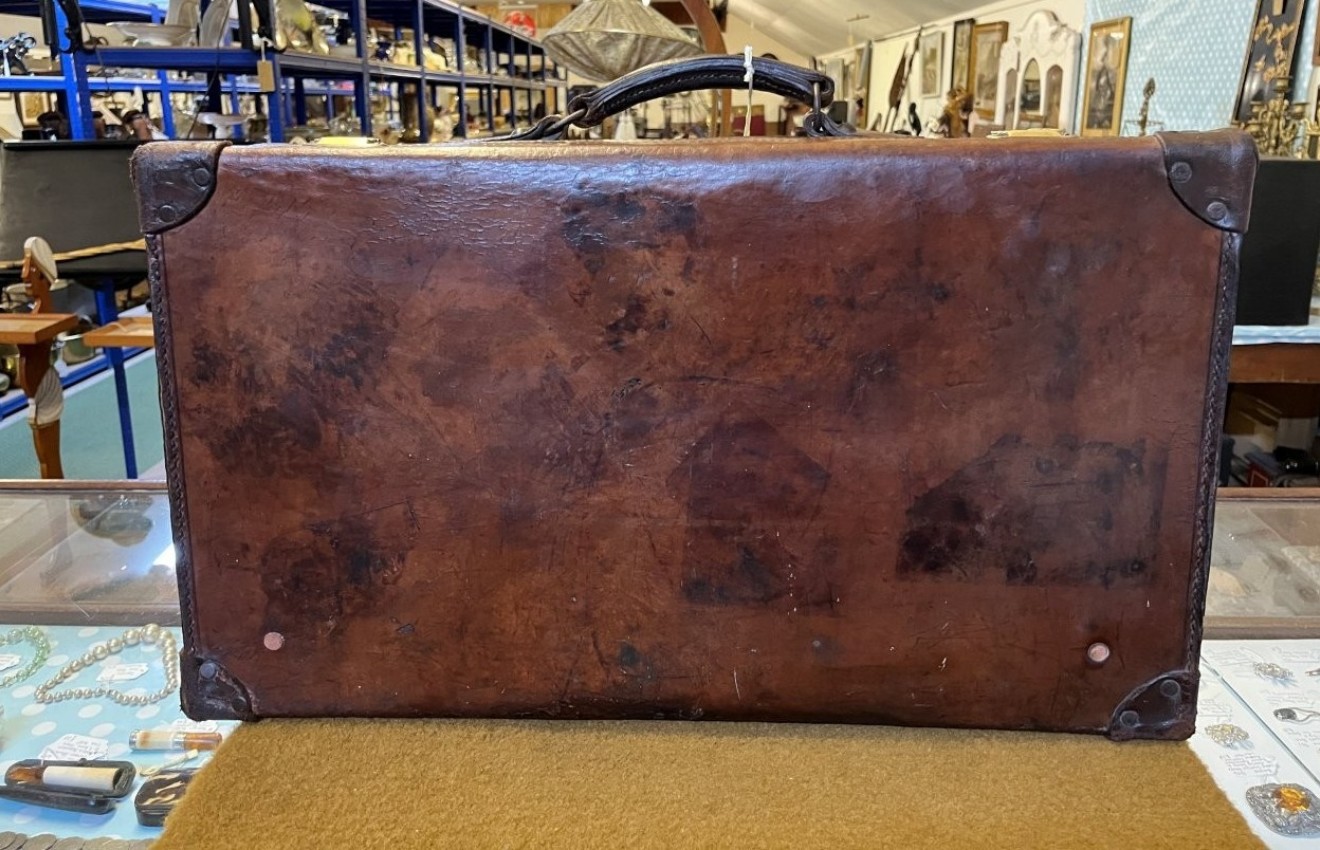 Vintage Leather Suitcase Reinforced Leather Corners