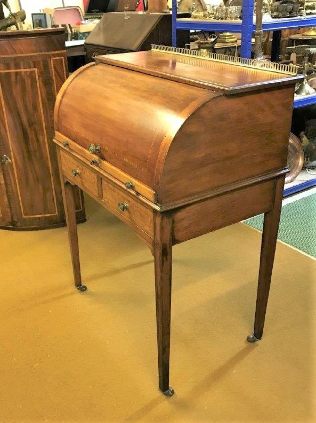 Edwardian Mahogany Inlaid Cylinder Top Desk