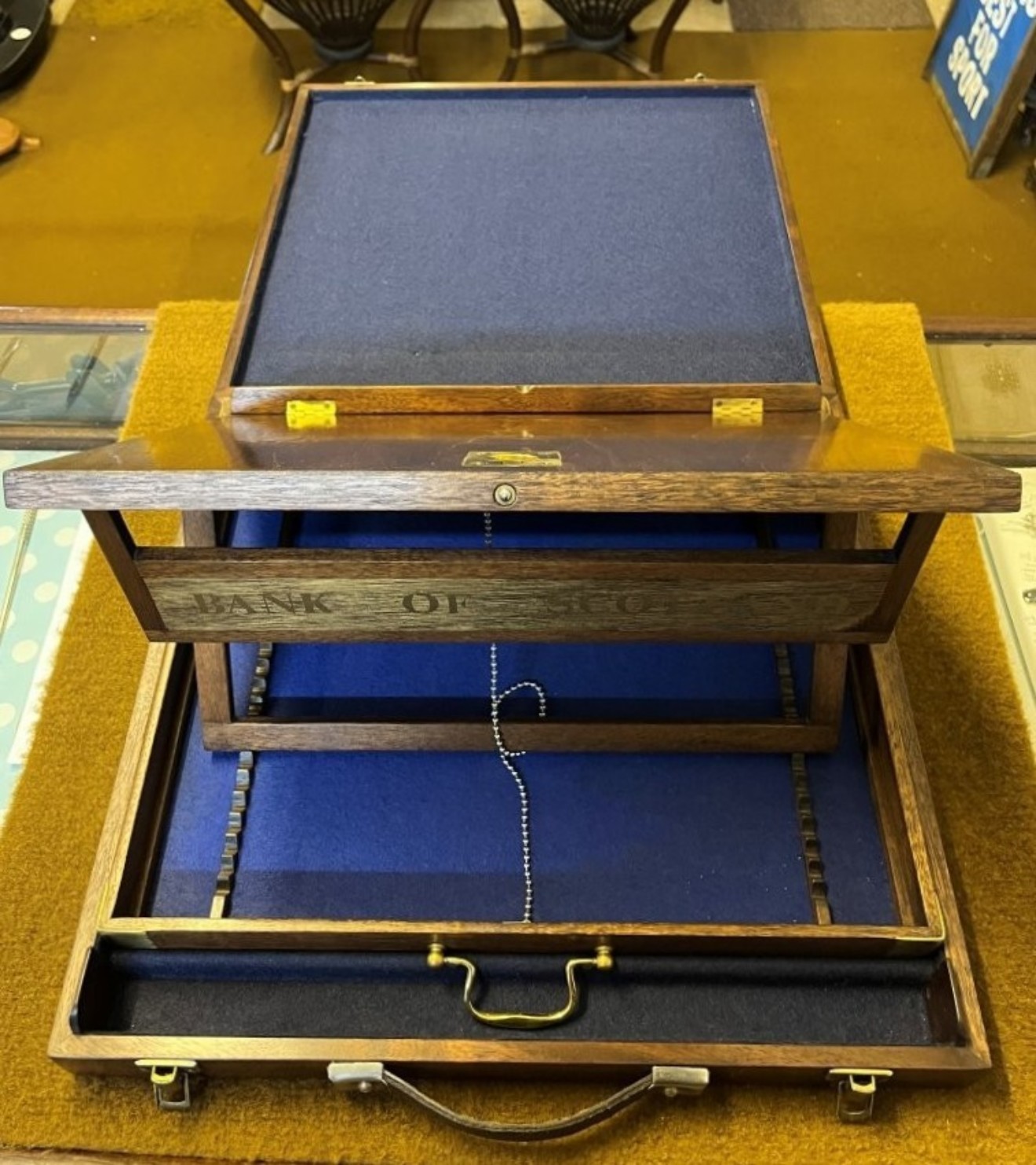 Vintage Bank Of Scotland Travelling Clerks Lectern Case