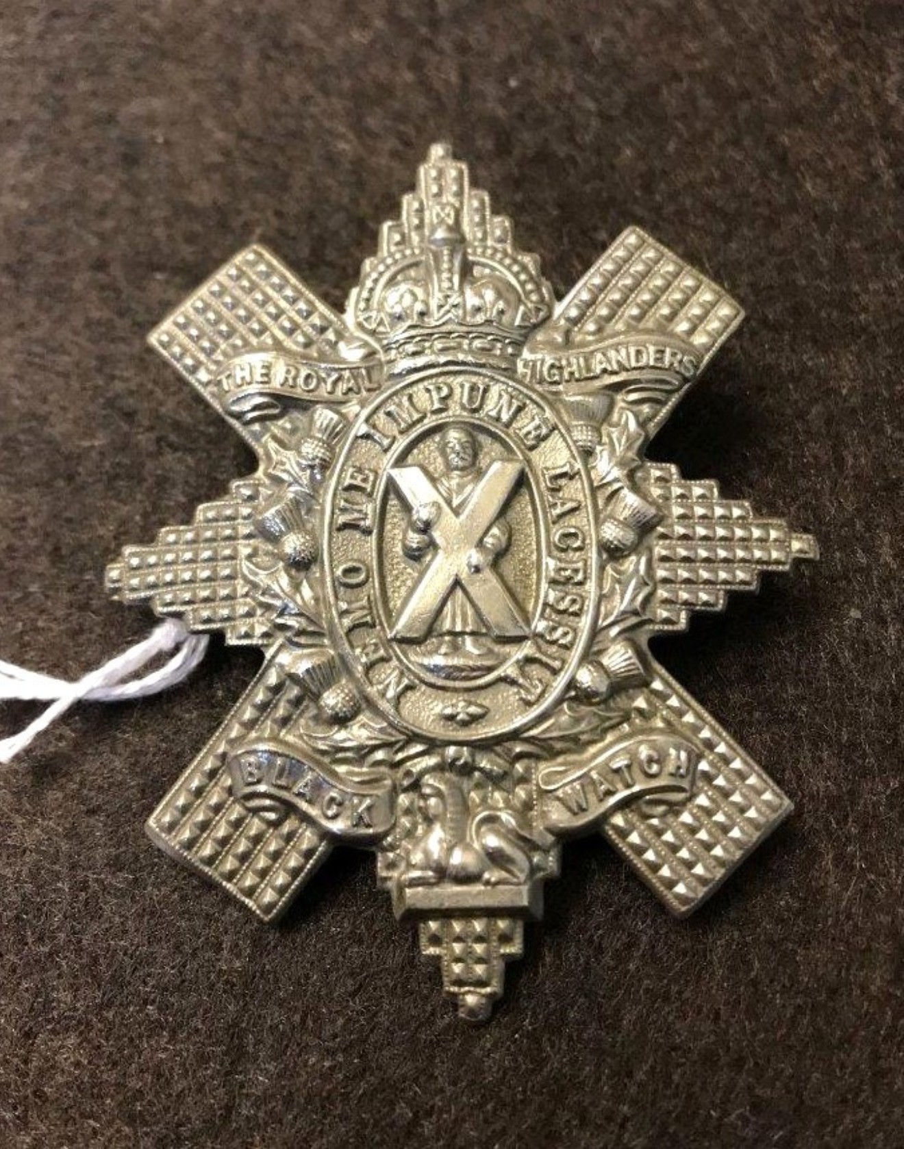 WW1 The Royal Highlanders Black Watch Cap Badge