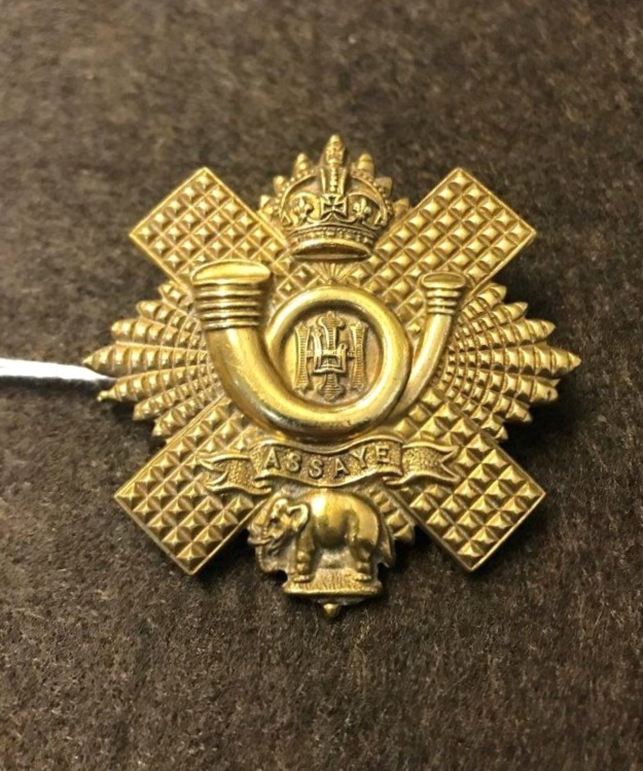 WW1 Highland Light Infantry Brass Economy Cap Badge