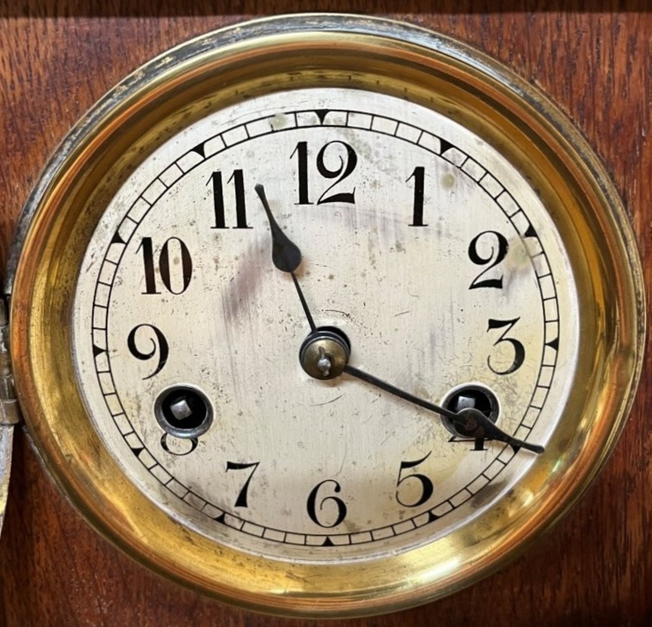 Antique Golden Oak Mantel Clock by Hamburg American Clock Company