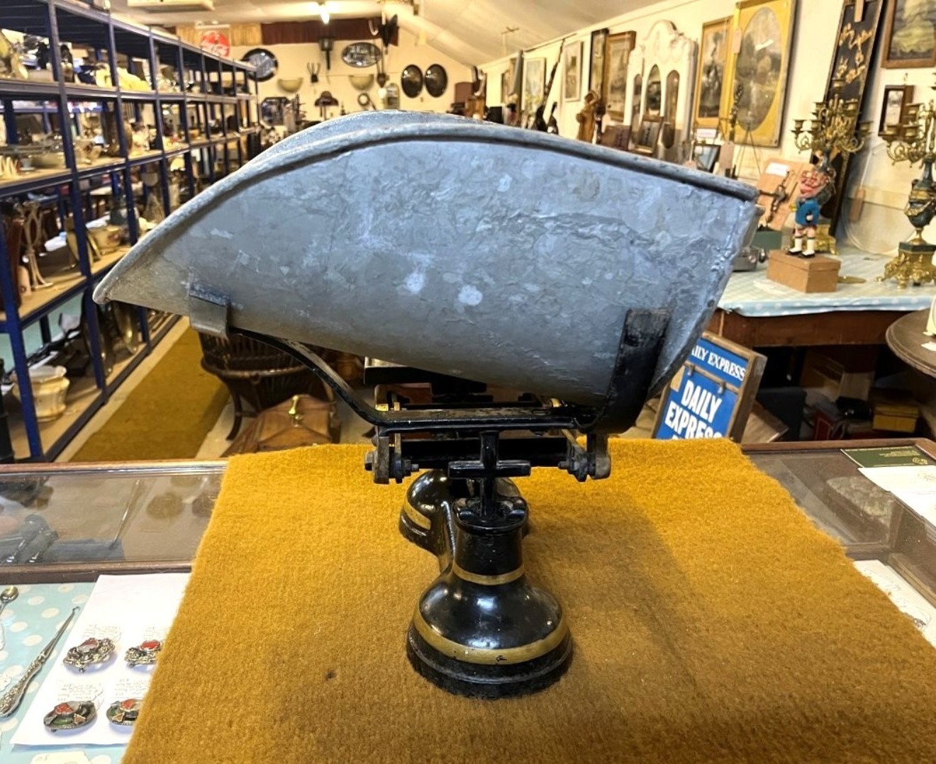 Vintage Shop Fruit / Veg Weighing Scales by Asco Ltd 24 Skene Square Aberdeen