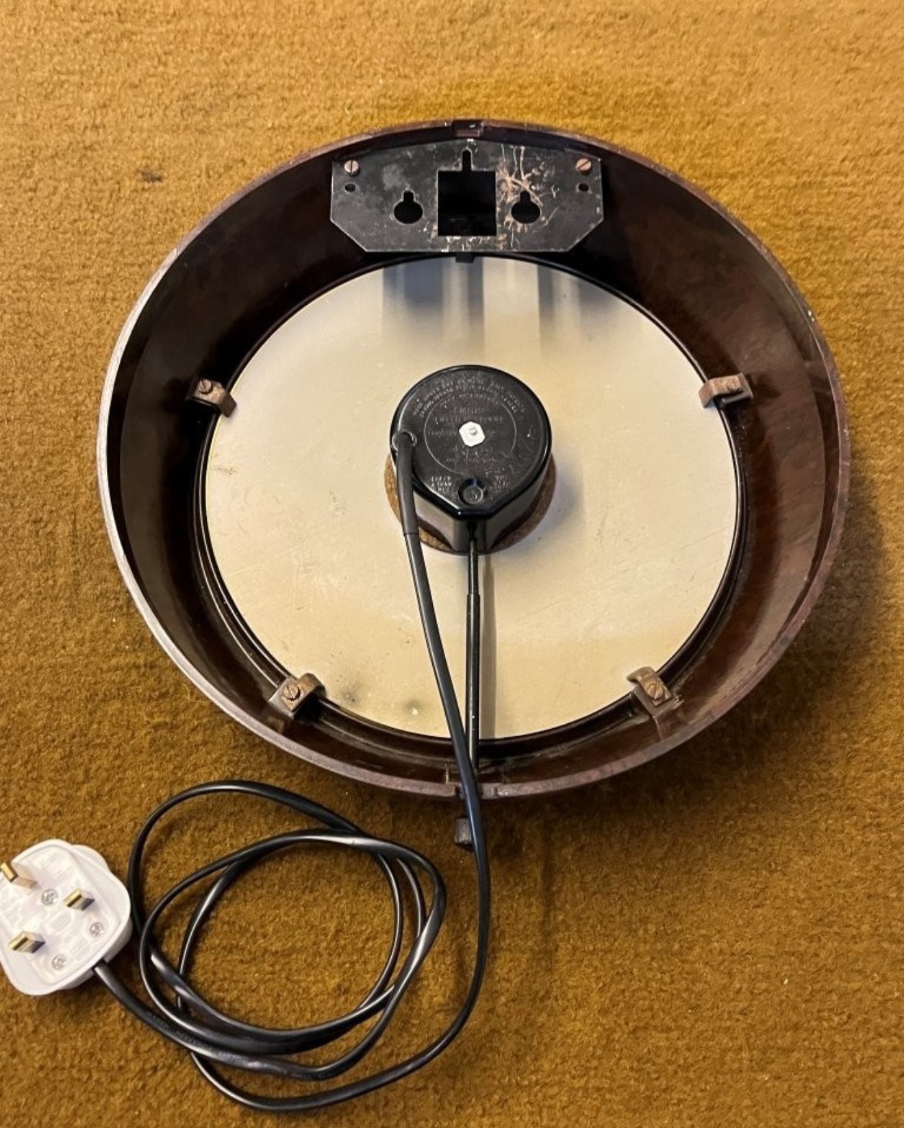 Vintage Smith's Sectric Electric Wall Clock ﻿with Brown Bakelite Case