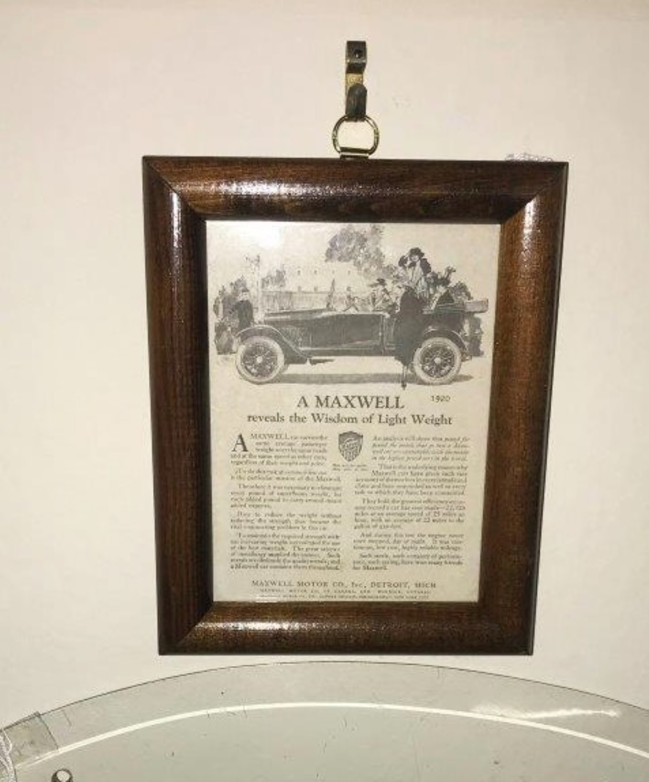 Antique Framed Maxwell Motor Car Advert ﻿'A Maxwell Reveals the Wisdom of Light Weight'