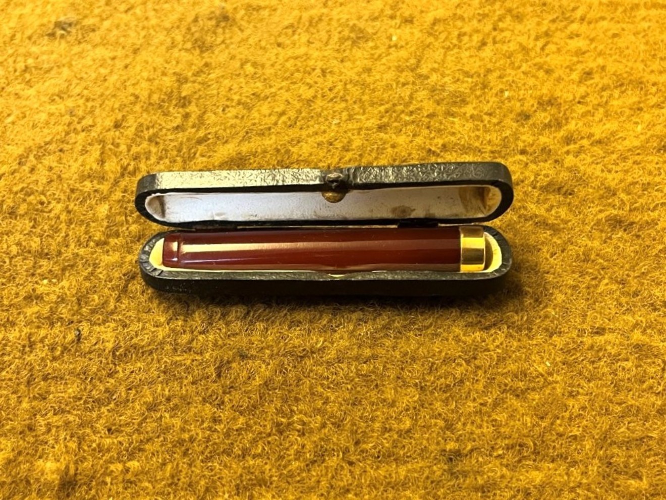 Antique Cheroot Holder with 15c Rolled Gold Collar