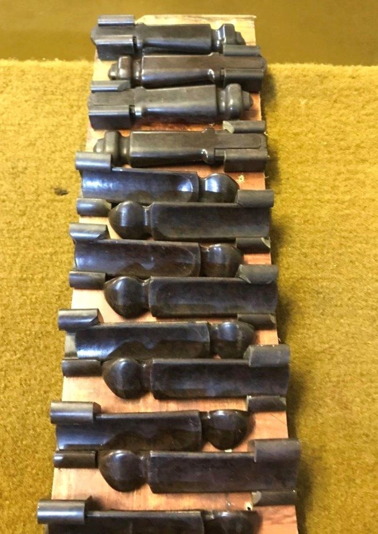 Vintage Job Lot of 19 Bakelite "The Sunbeam Clip Stair Carpet Clips and 4 "Byson" Runner Clips
