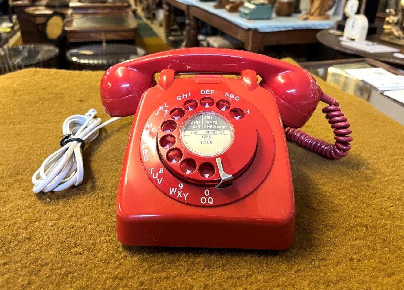 Vintage Red GPO 706L Telephone