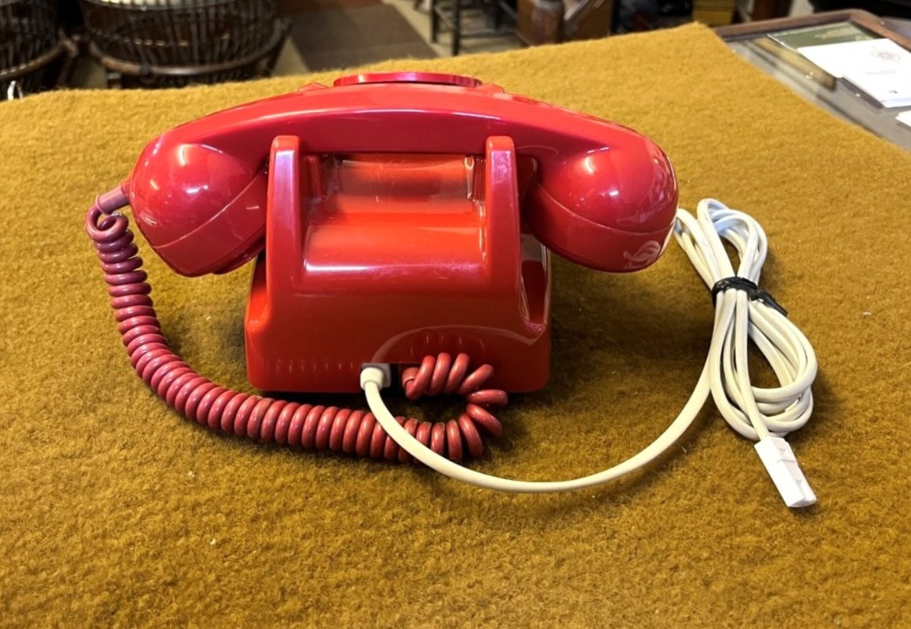 Vintage Red GPO 706L Telephone