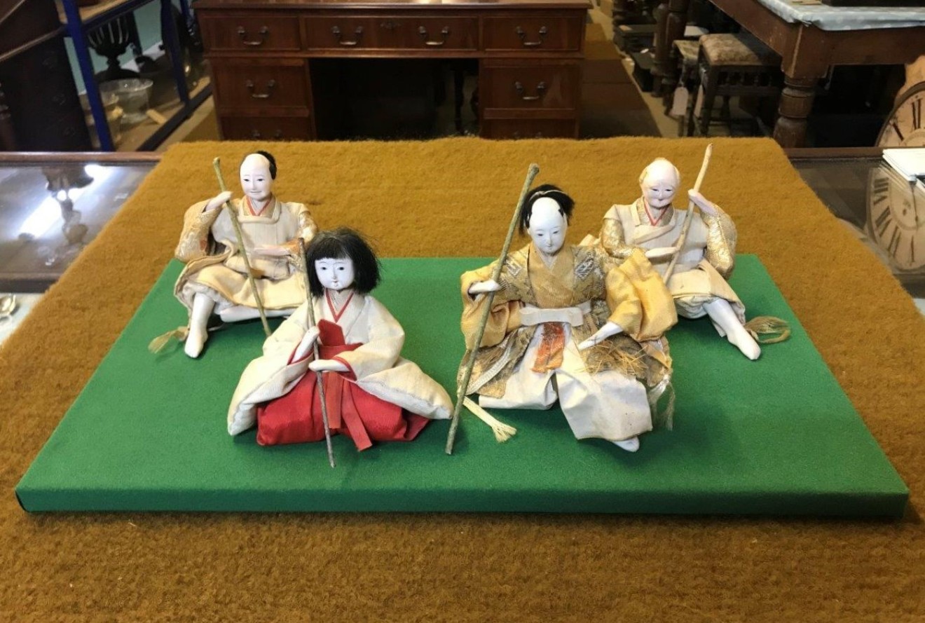 Antique Japanese Hina Ningyo Dolls Aristocrat Couple and Bodyguards
