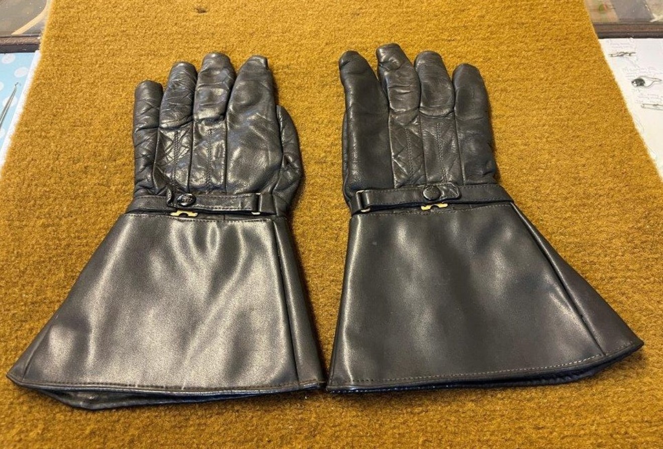 Vintage Motorcycle Gauntlets English Made Brand Black Leather Wool Lined