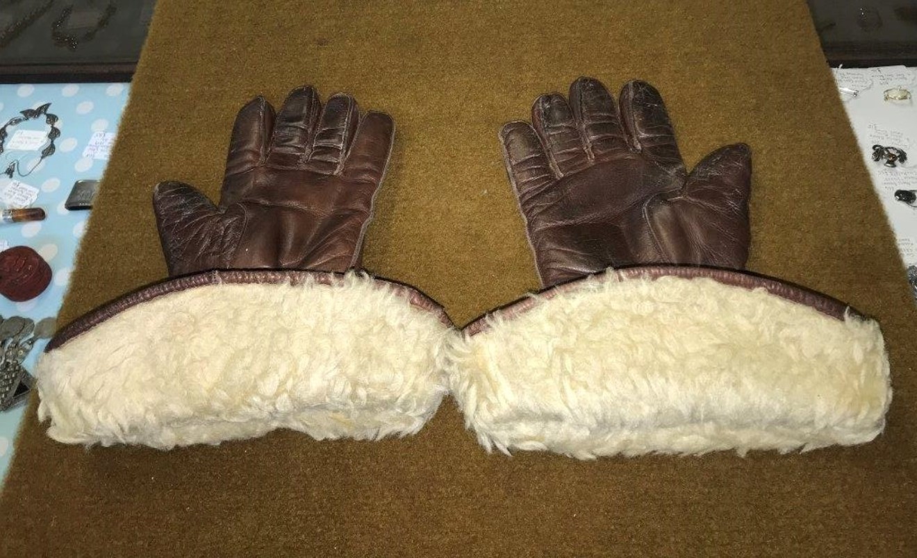 Vintage Leather English Make Motorcycle Gloves / Gauntlets Sheepskin Lined