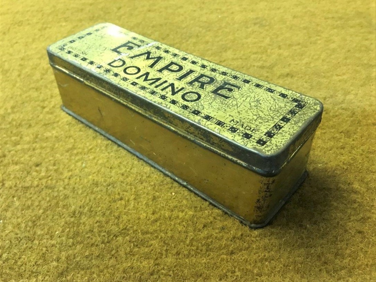 Vintage Empire Domino Set in Tin