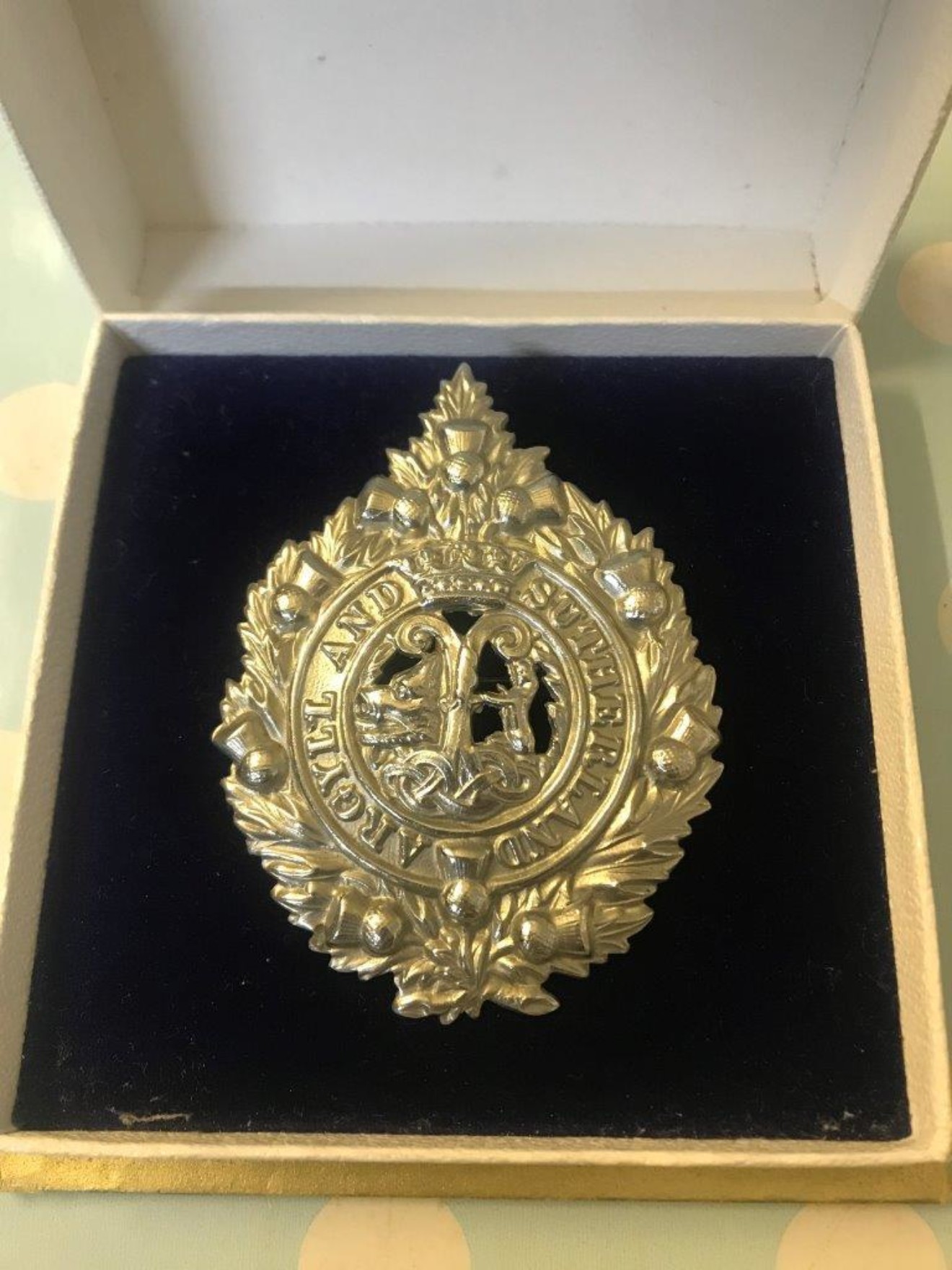 Argyll & Sutherland Highlanders White Metal Cap Badge