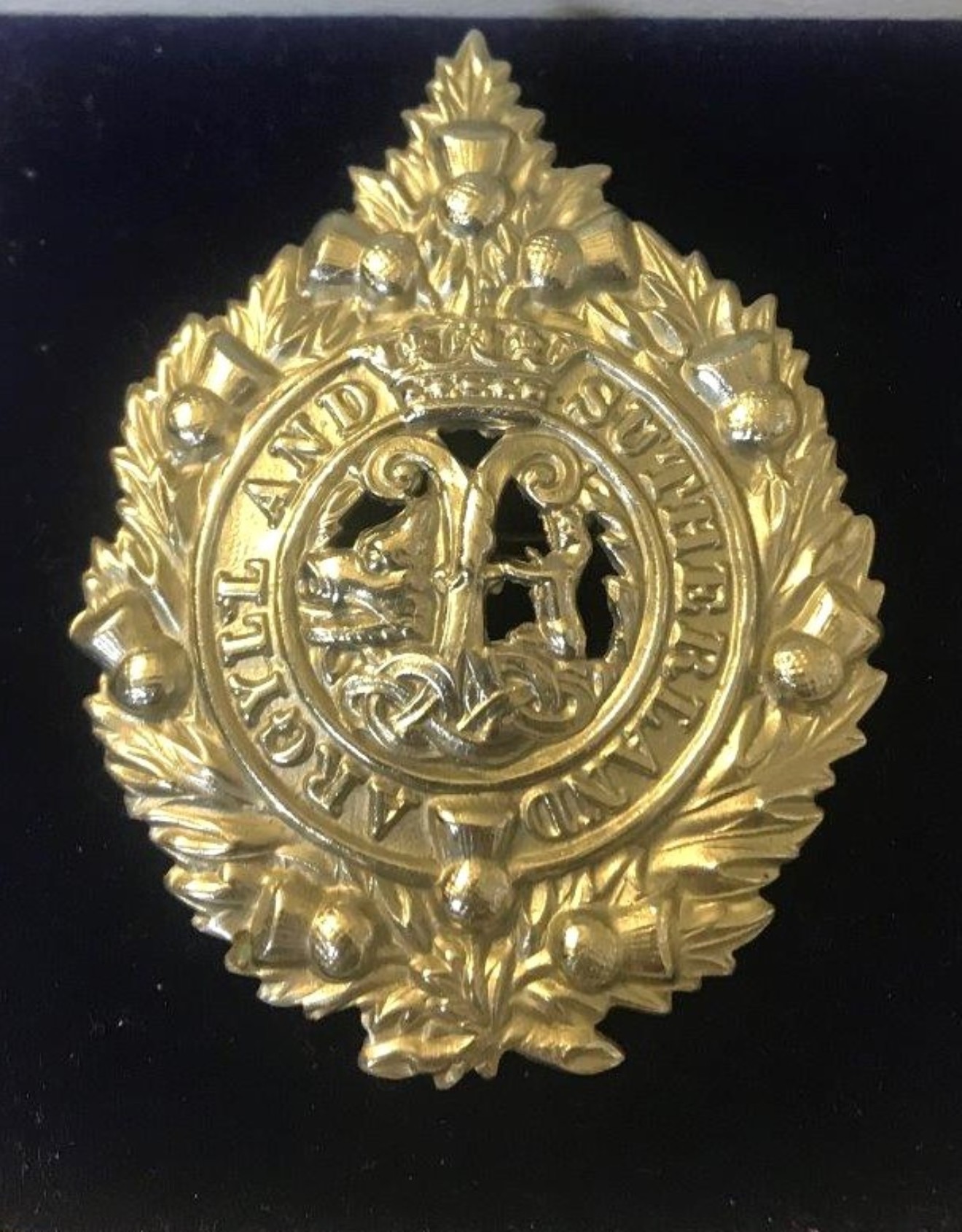 Argyll & Sutherland Highlanders White Metal Cap Badge