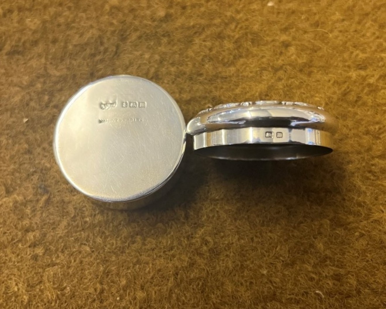 Antique Sterling Silver Pill Box by Mappin & Webb ﻿Hallmarked Birmingham 1911