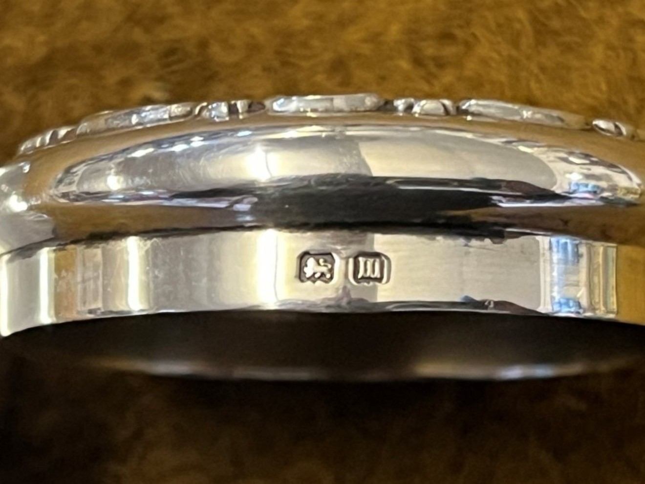 Antique Sterling Silver Pill Box by Mappin & Webb ﻿Hallmarked Birmingham 1911