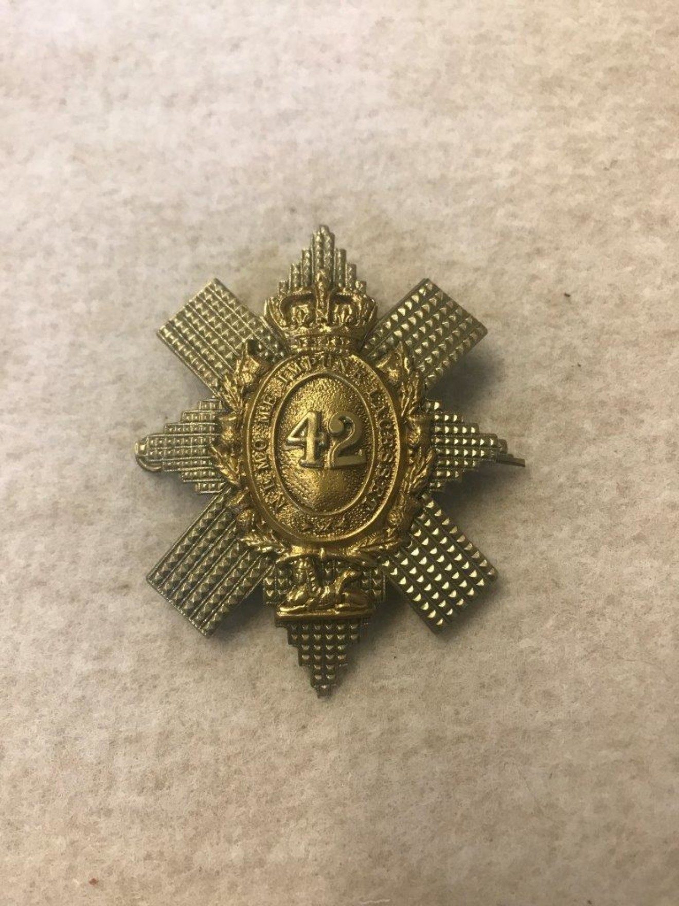 Antique 42nd (Royal Highland) Regiment of Foot (Black Watch) Bi-Metal Cap Badge