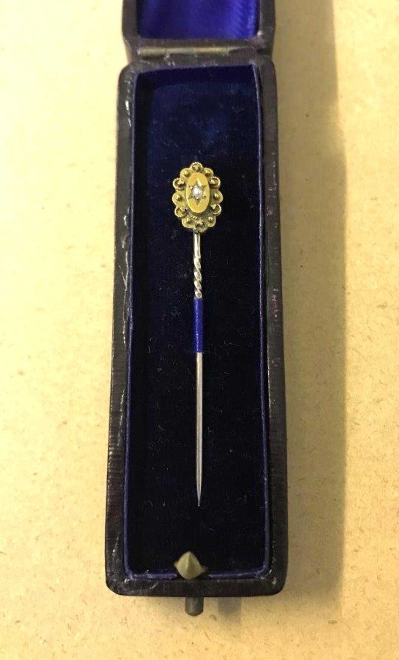 Antique Cased 15 Carat Gold Pearl Stick Pin