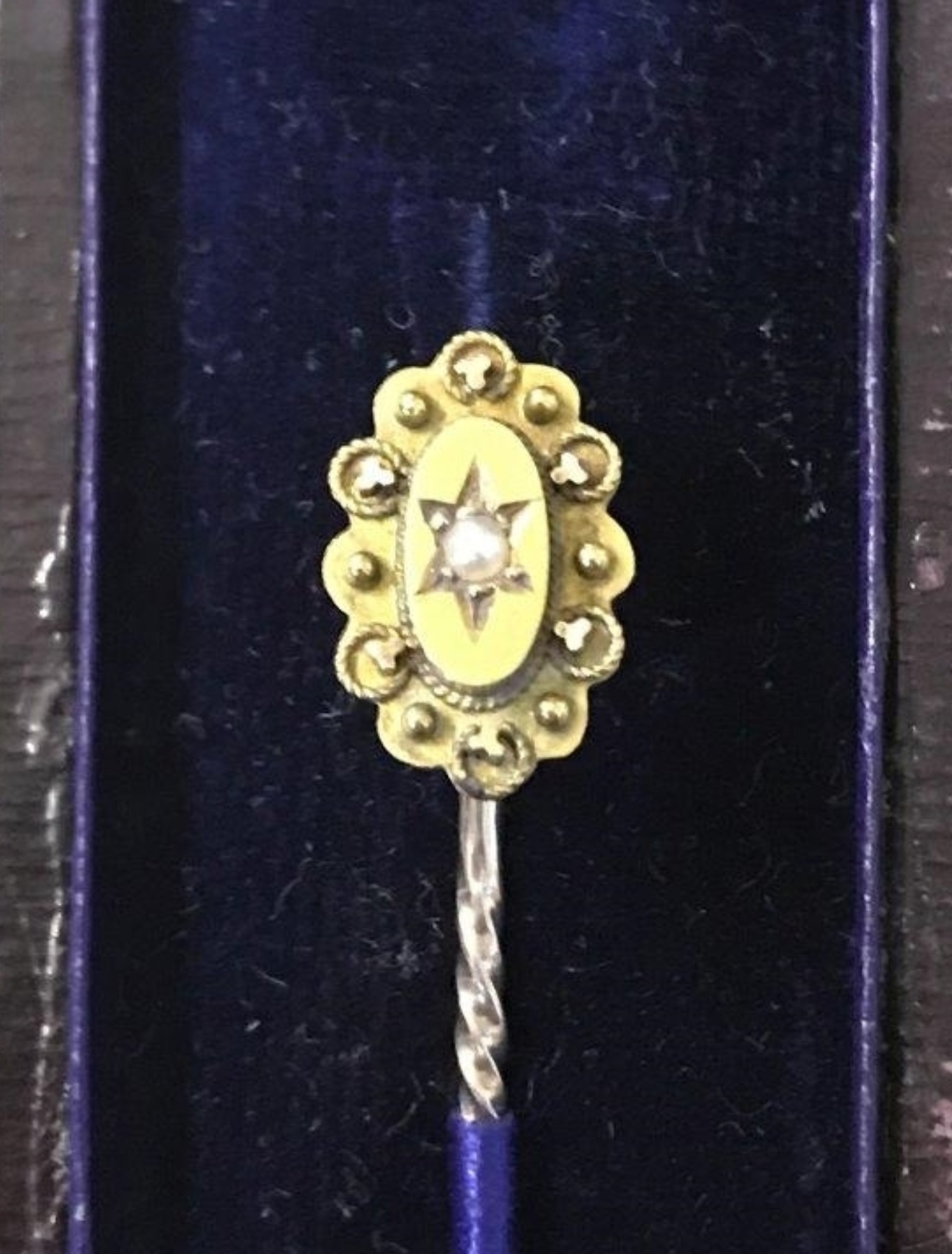 Antique Cased 15 Carat Gold Pearl Stick Pin