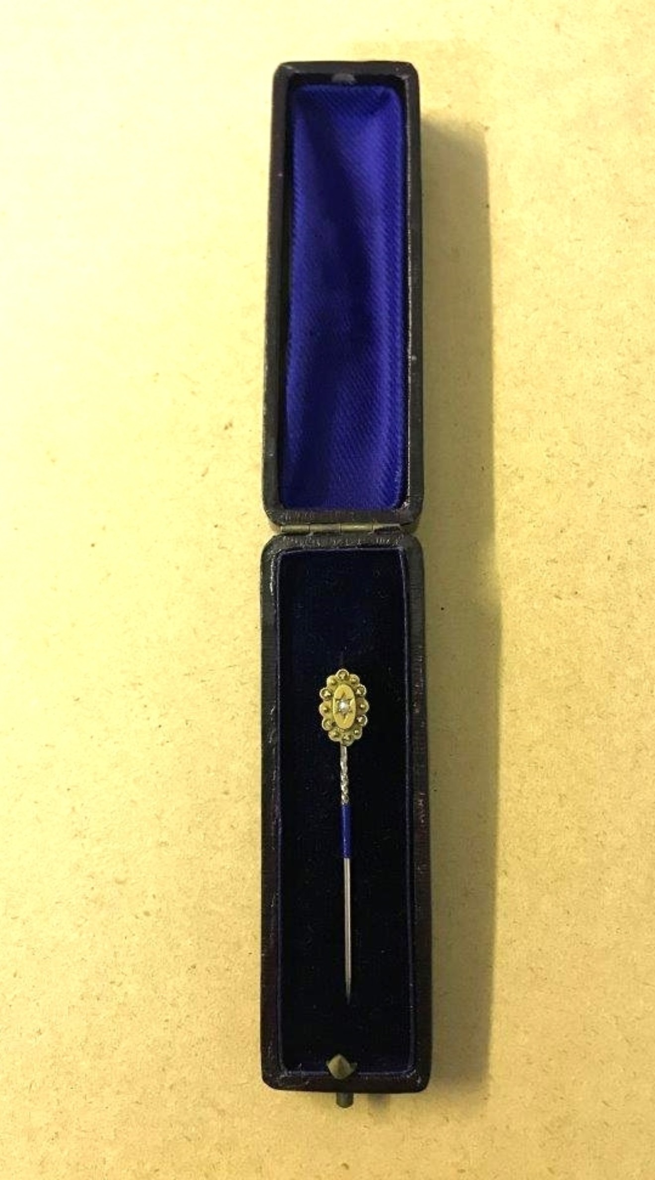 Antique Cased 15 Carat Gold Pearl Stick Pin