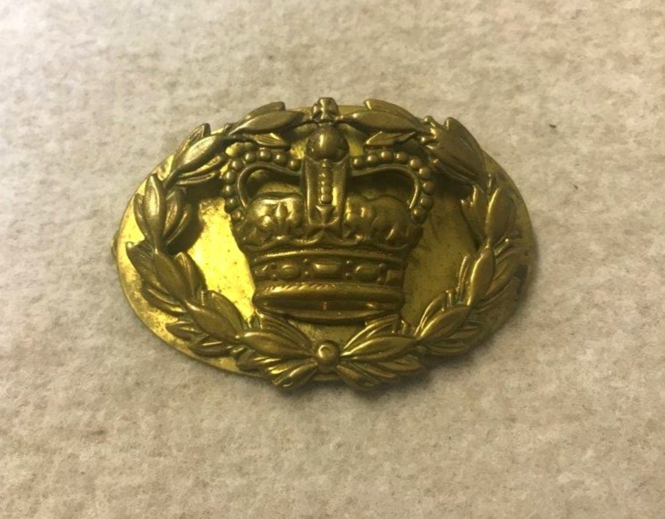 Vintage Kings Crown Warrant Officer's Military Cap Badge c/w Brass Backing Plate, Lugs and Pin
