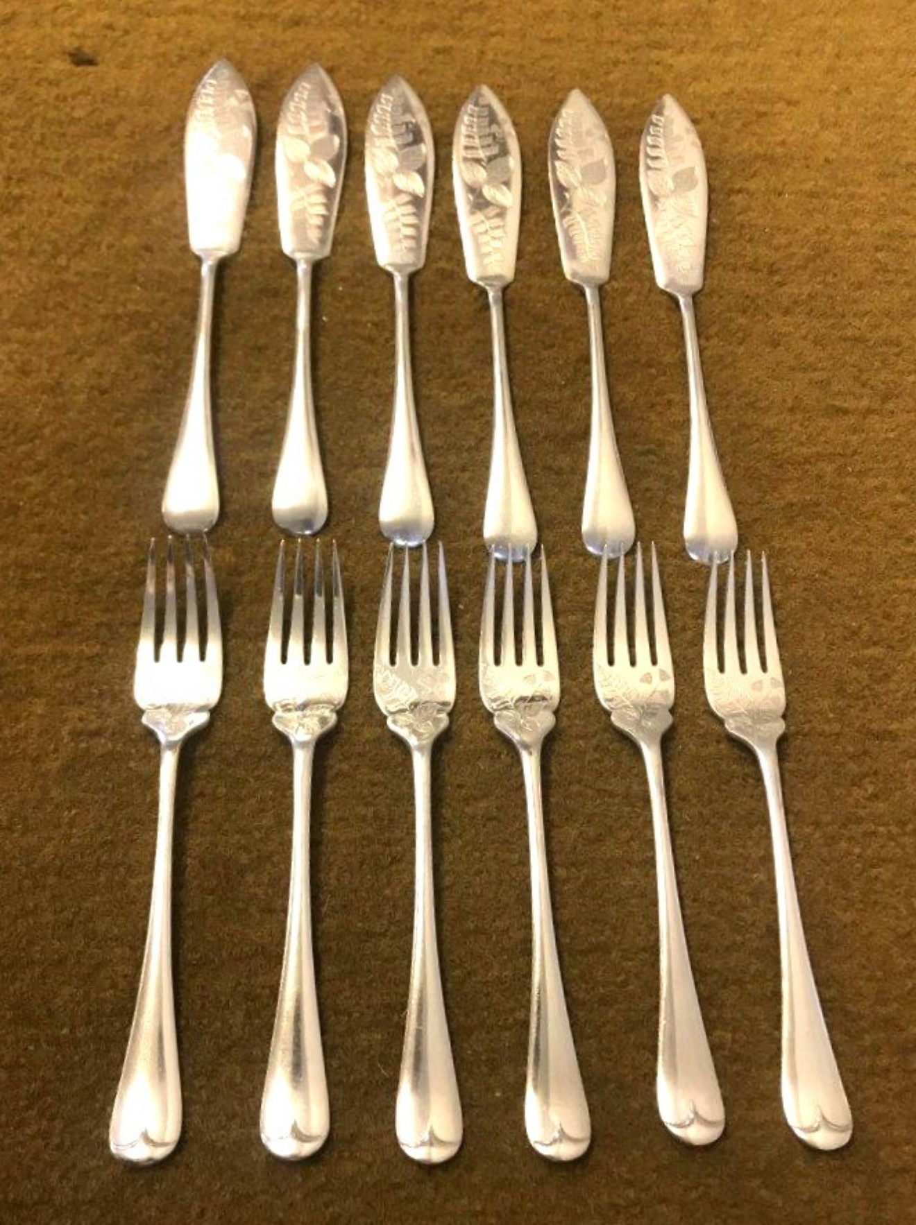 Vintage Set of 6 each Ornate Fish Knives and Forks in 'Tarnprufe' Cloth Roll