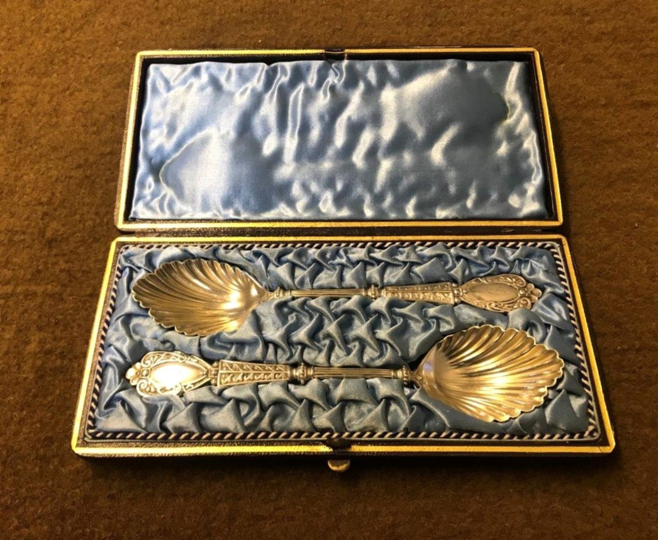 Antique Cased Set of 2 Silver Plated Berry Spoons Monogramed G
