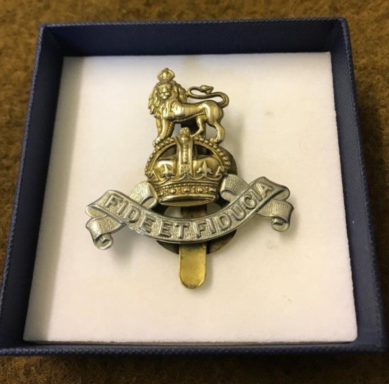 Royal Army Pay Corps Metal Cap Badge