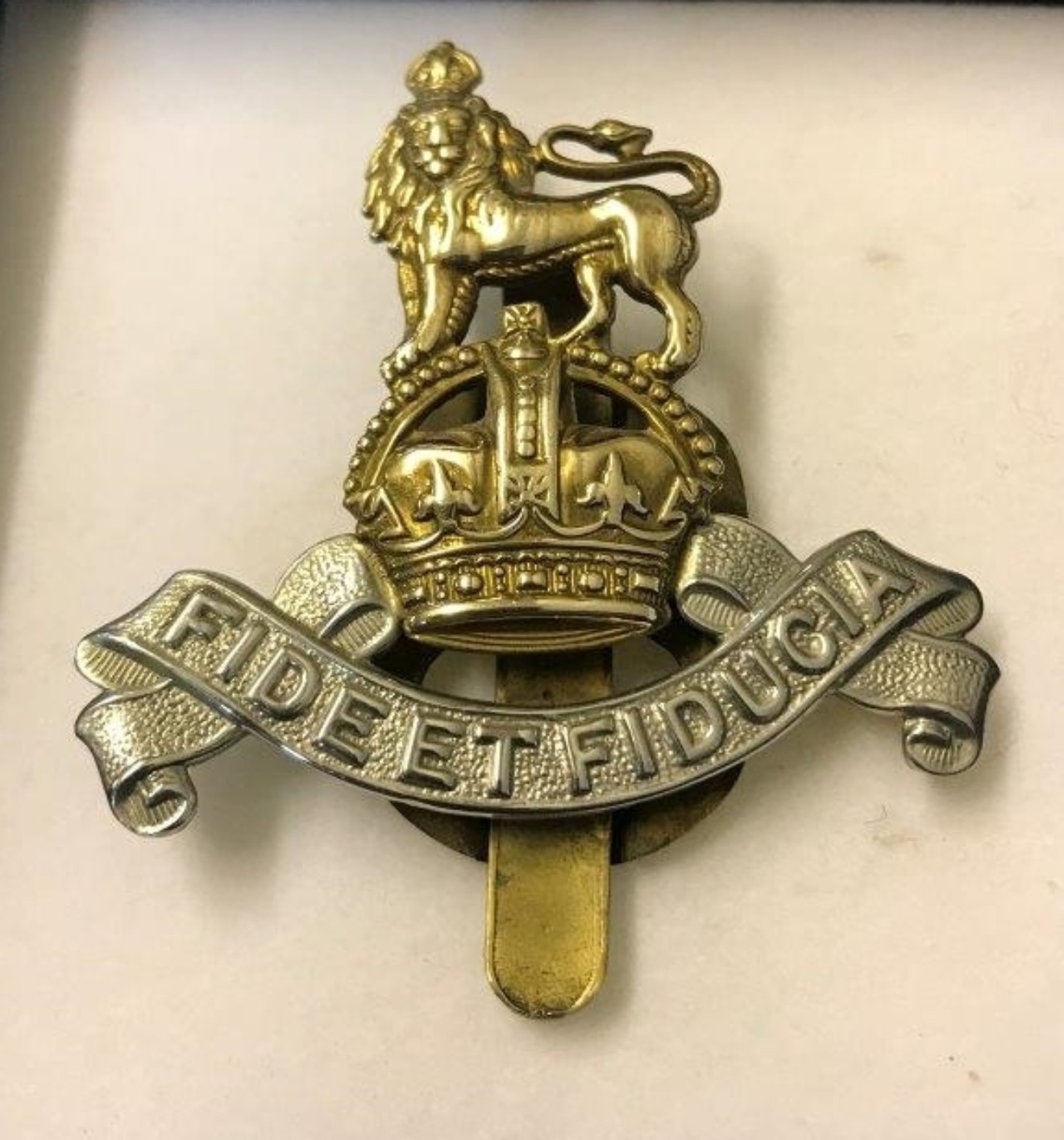 Royal Army Pay Corps Metal Cap Badge