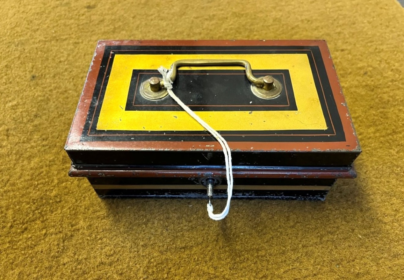 Vintage Metal 2 Tier Cash Box with Lock & Key and Internal Compartments