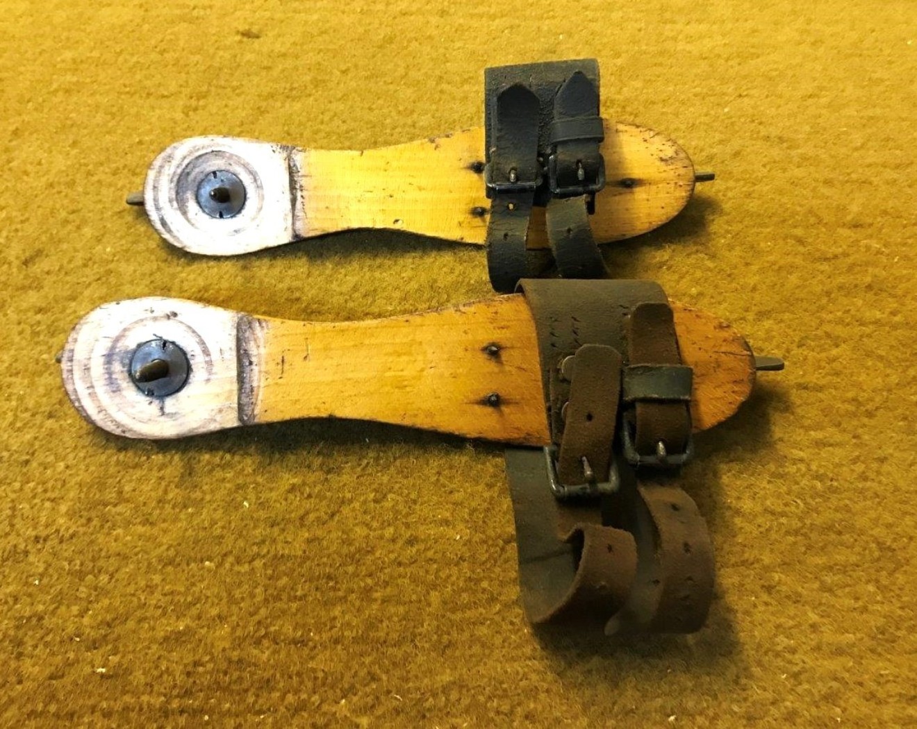 Victorian Child's Wooden Screw On Ice Skates