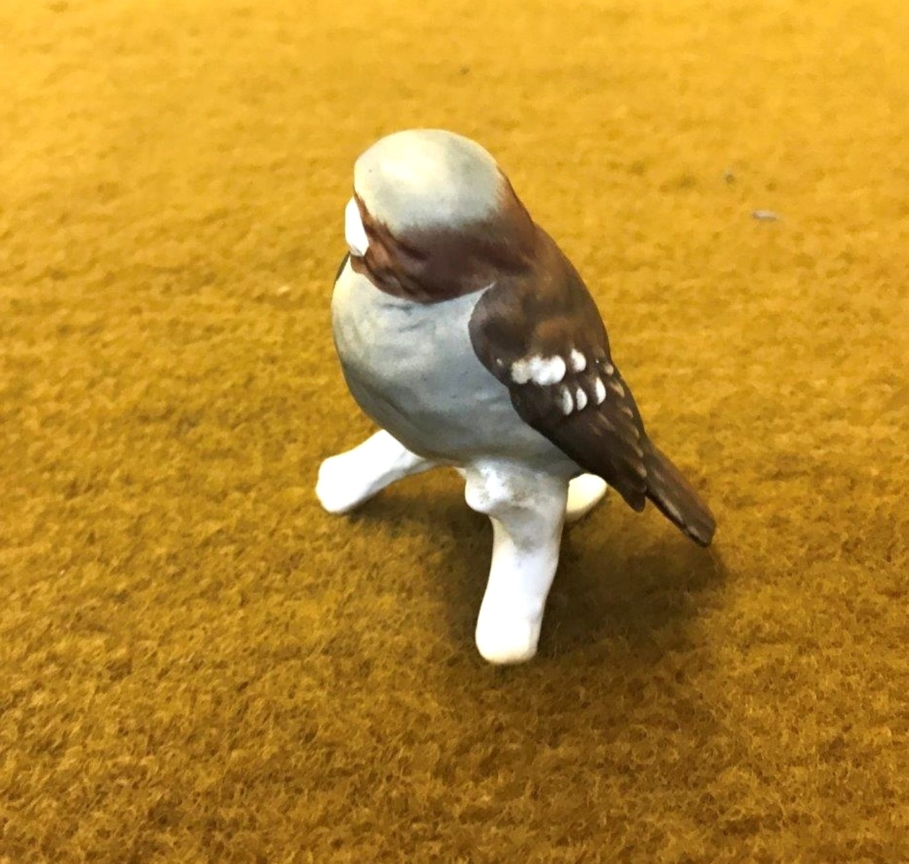 Goebel "Sperling Sparrow Moineau" Figurine 38022-07