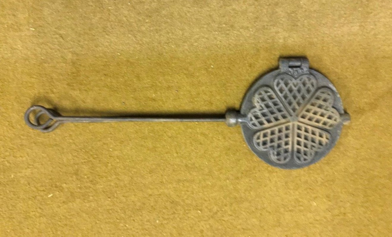 Vintage French Cast Iron Love Heart Waffle / Gaufres Pan