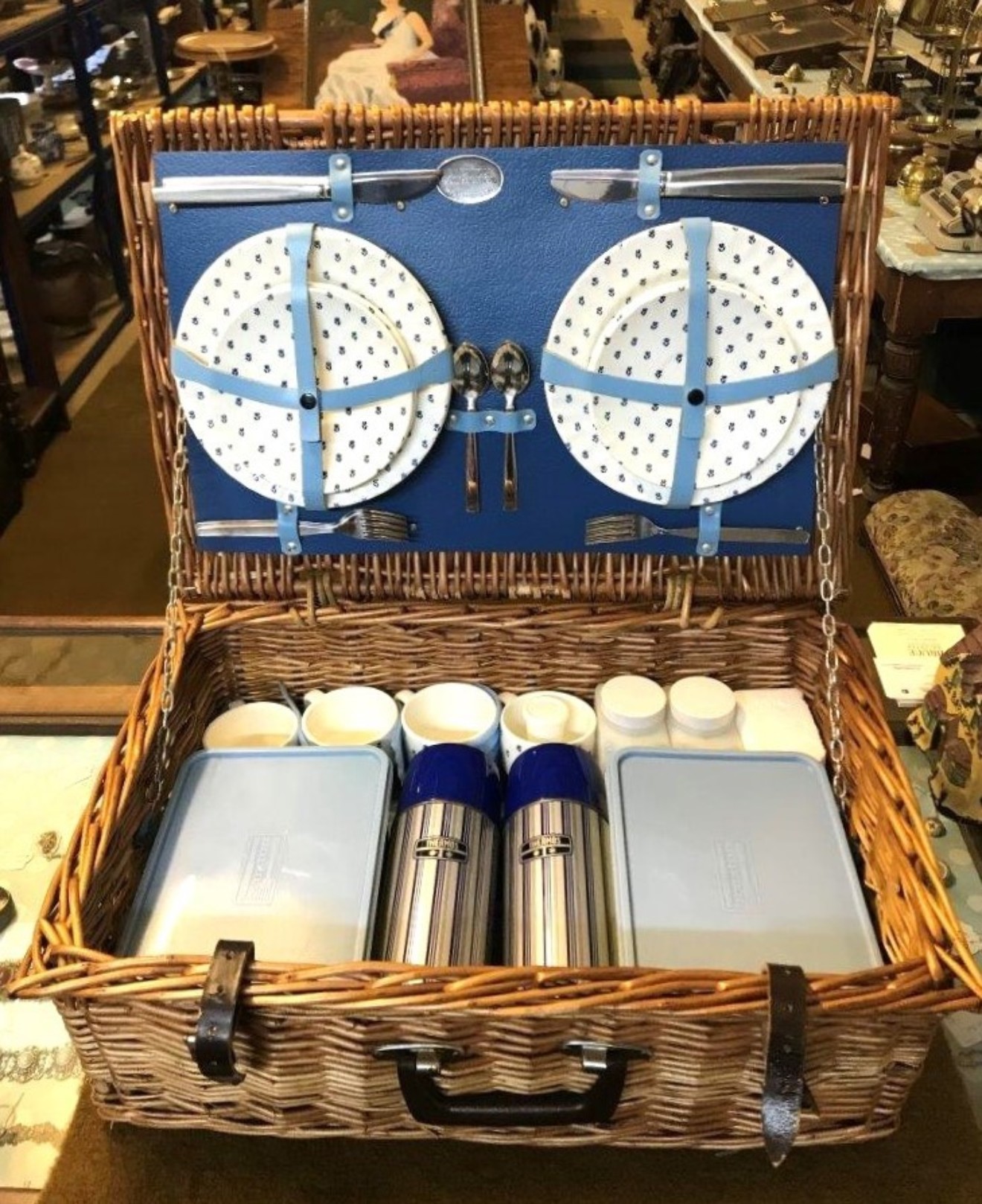 Vintage Wicker Hamper / Picnic Set "The Brexton Collection"