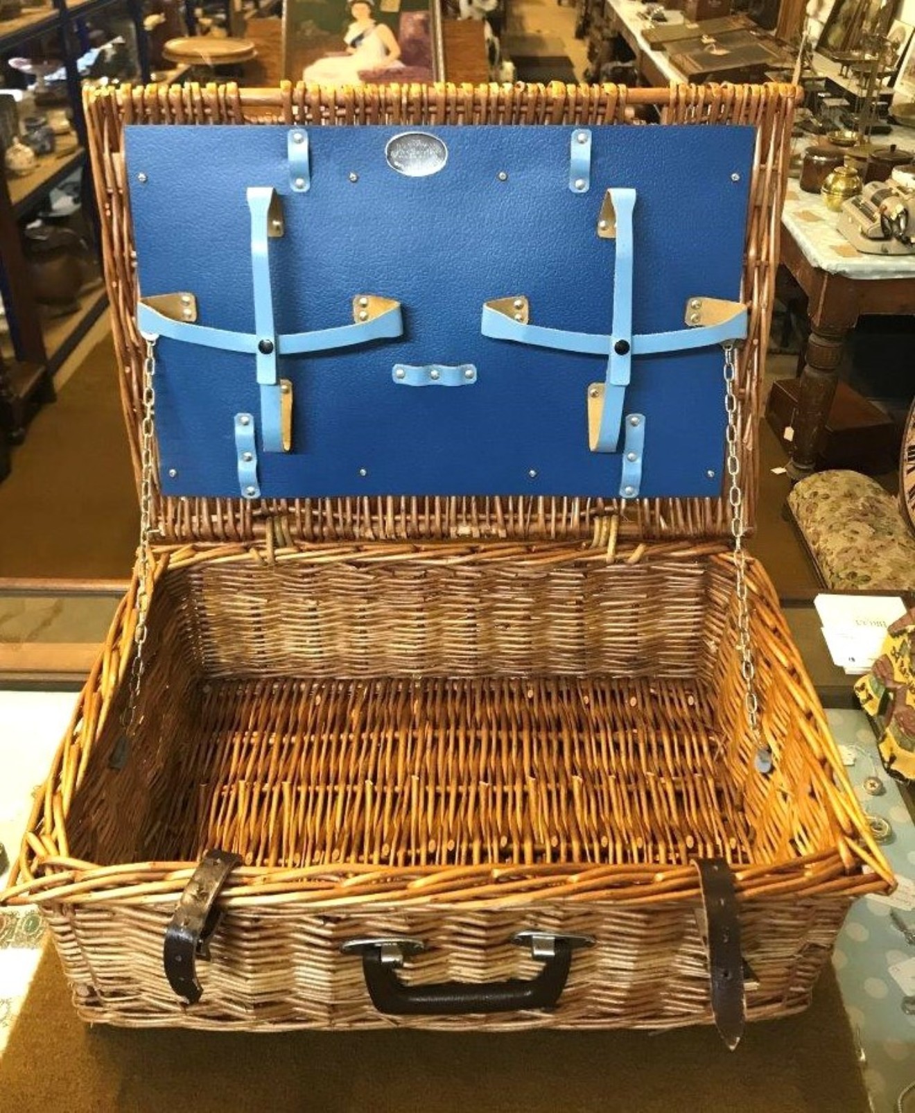 Vintage Wicker Hamper / Picnic Set "The Brexton Collection"