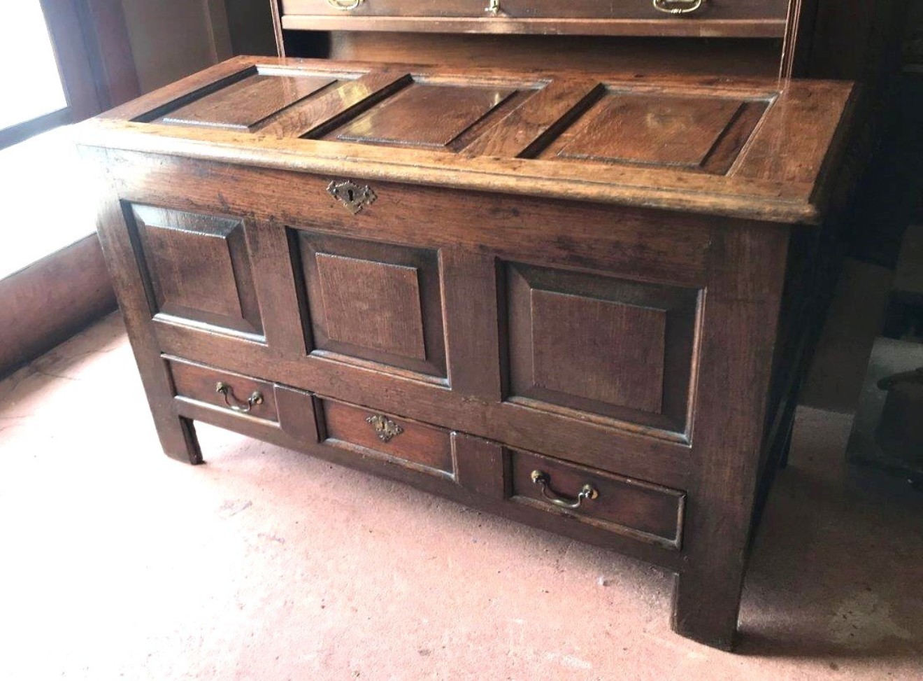 Georgian Oak Mule Chest / Coffer