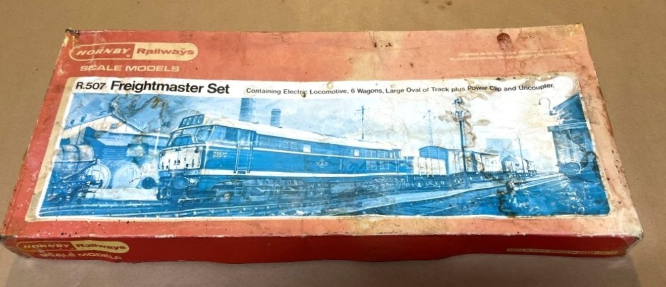 Vintage Hornby Railways R507 Freightmaster 00 Gauge Electric Train Set