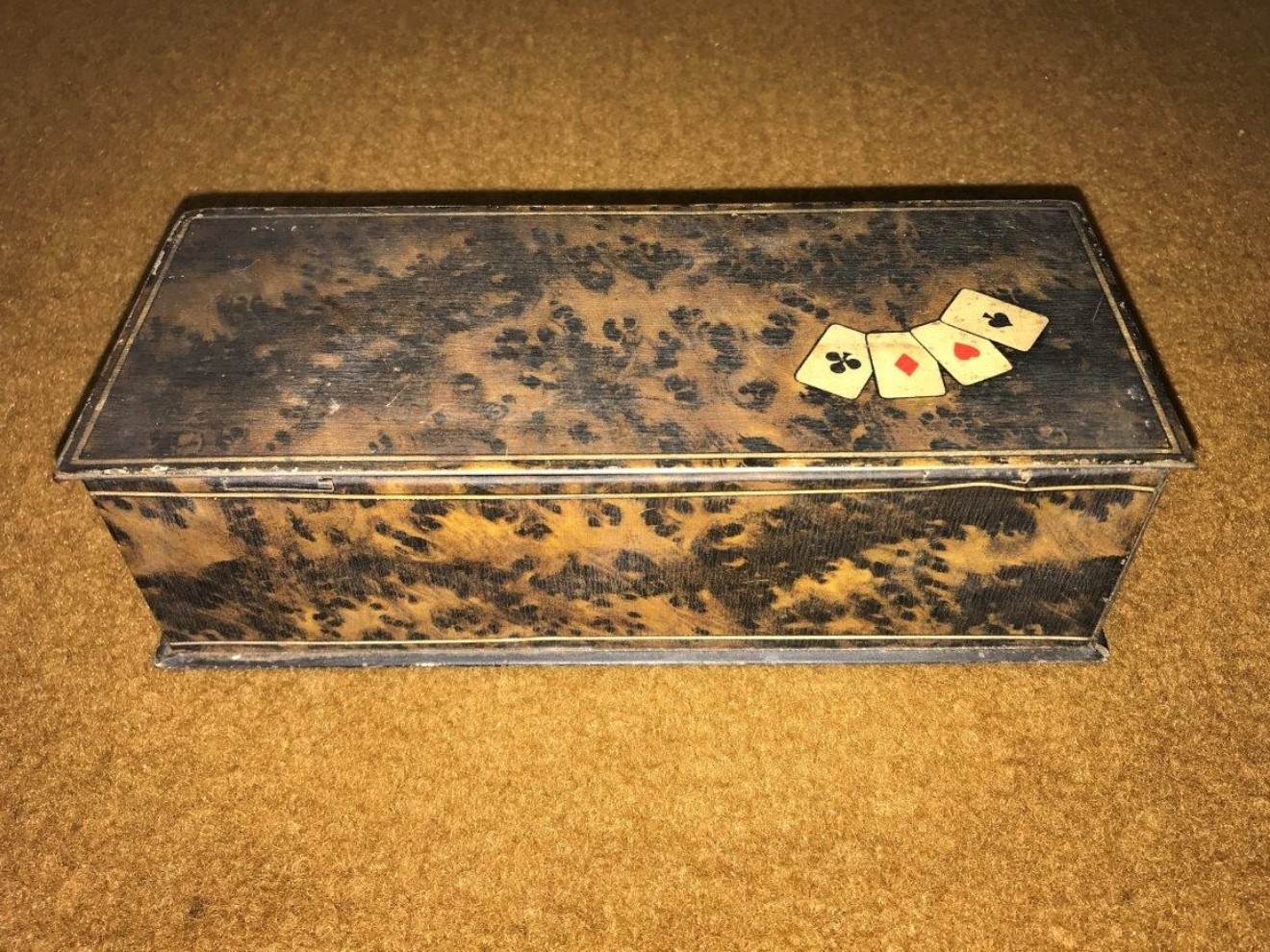 Faux Burr Walnut Biscuit / Card Tin