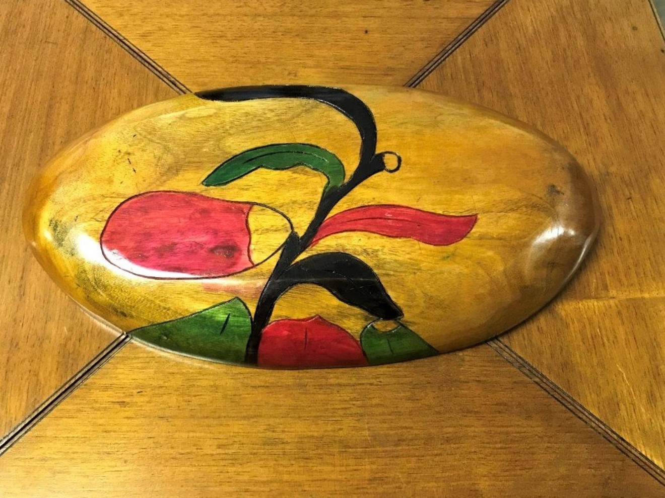 Wooden Painted Hors D'oeuvres Serving Dish