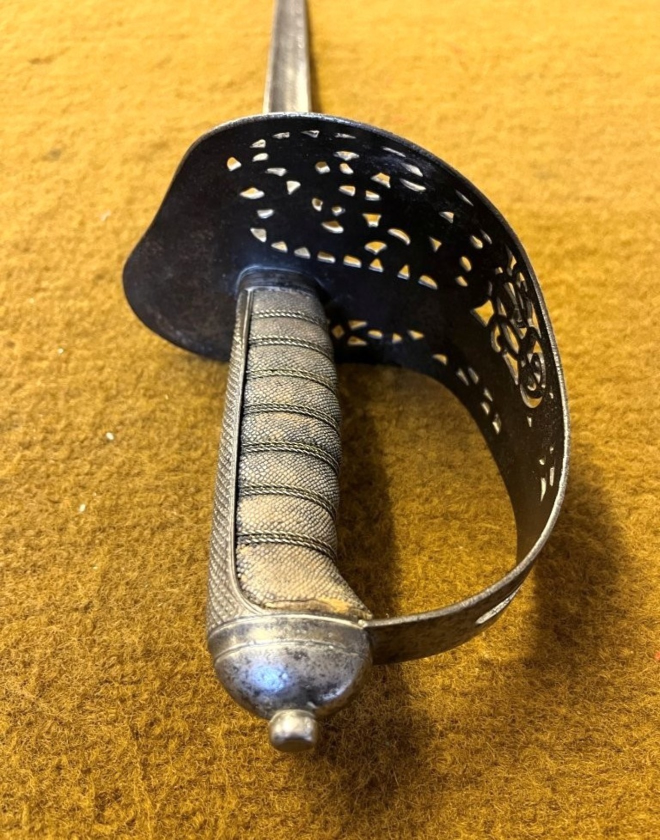 WW1 Edward VII 1897 Pattern Infantry Officers Sword with Leather Scabbard