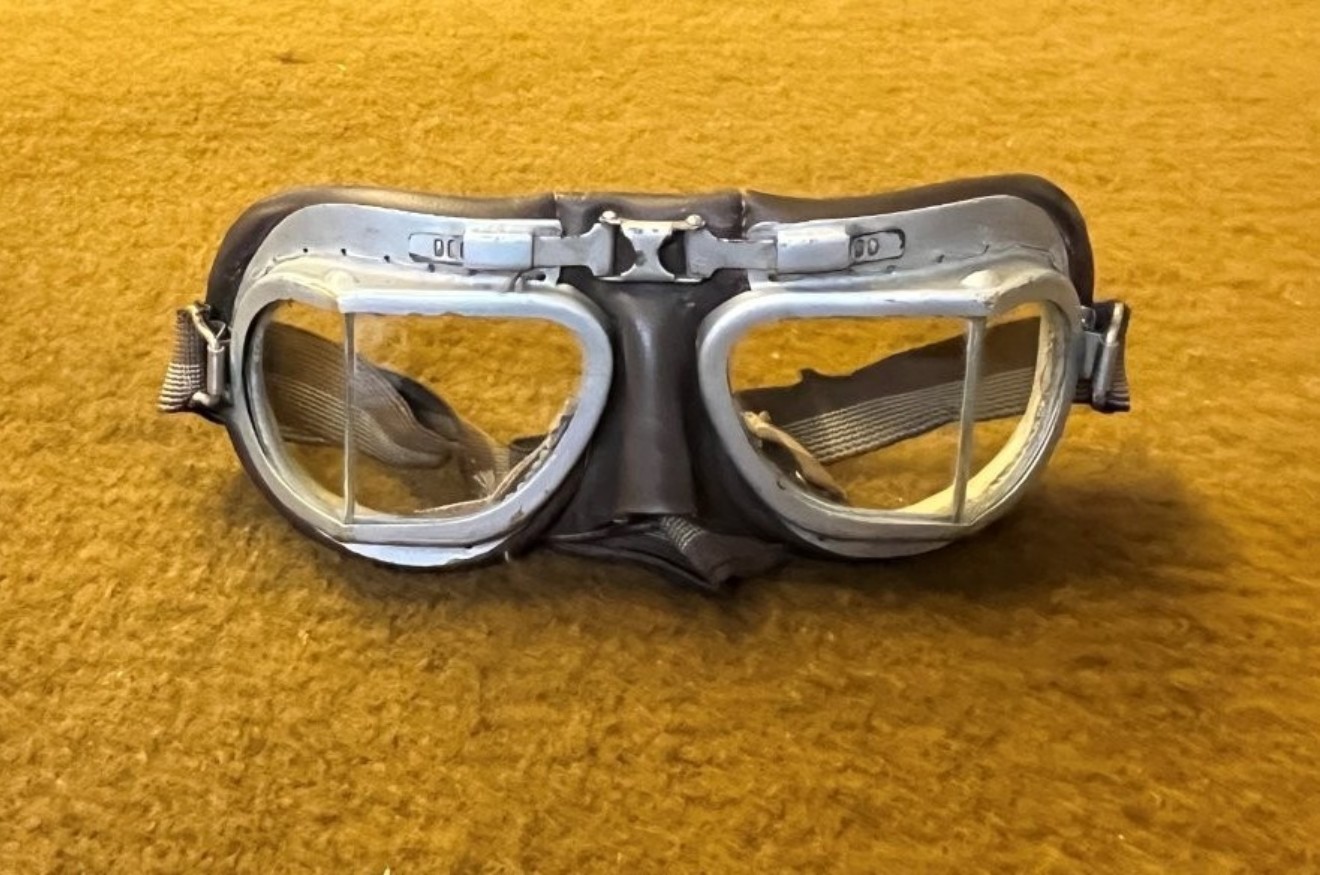 Vintage Stadium Motorcycle / Flying Goggles with Laminated Glasses