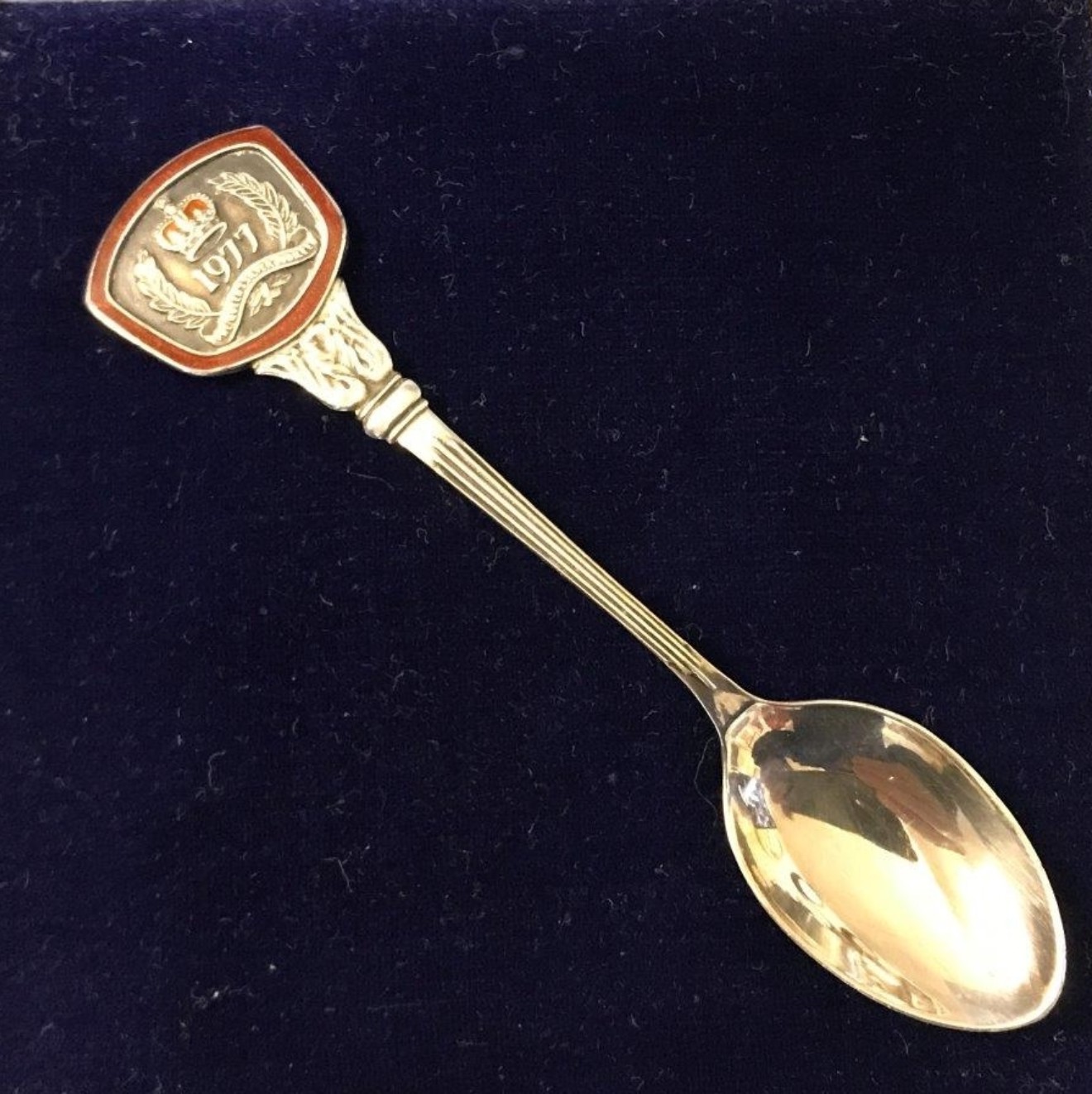 Queen Elizabeth II Silver Jubilee Year 1977 Silver and Enamel Teaspoon