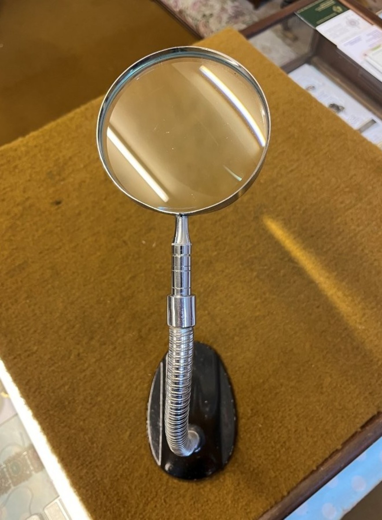 Vintage Desk Top Magnifying Glass