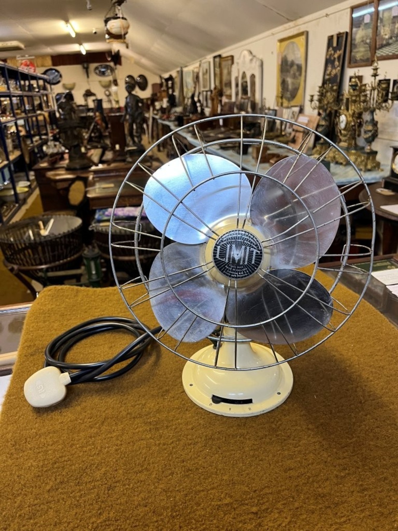 Vintage LIMIT 10" Oscillating Fan