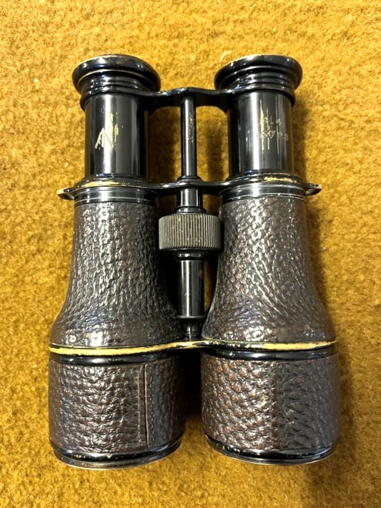 WW1 Military Binoculars by Colmont Paris in Leather Case Stamped 19 HLI for 19th Volunteer Battalion Highland Light Infantry