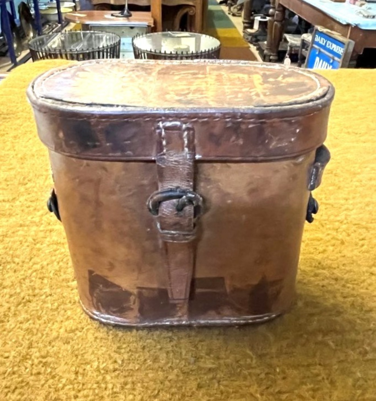 WW1 Military Binoculars by Colmont Paris in Leather Case Stamped 19 HLI for 19th Volunteer Battalion Highland Light Infantry