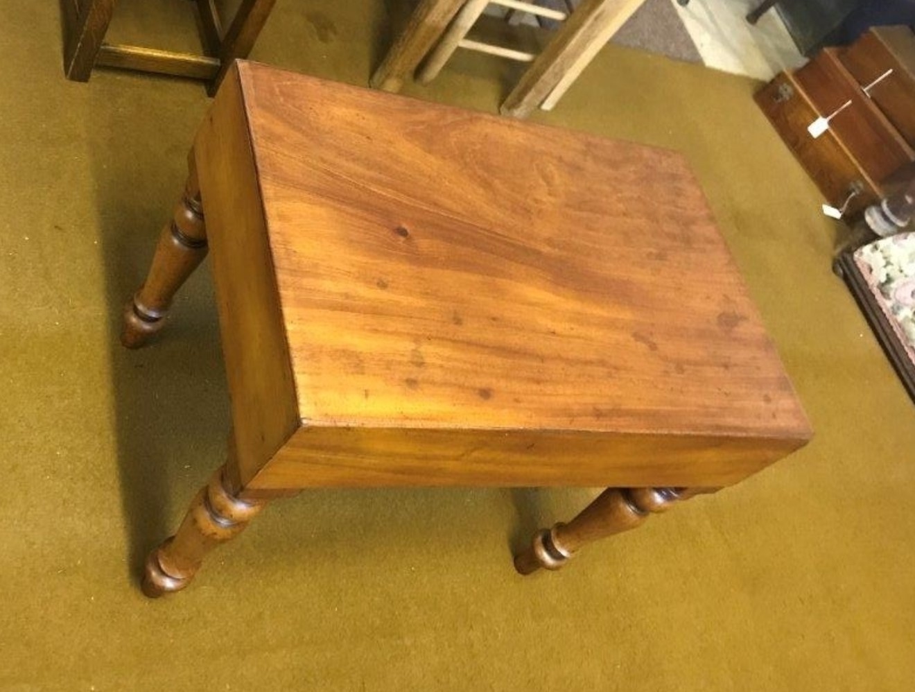 Antique Mahogany Side Table / Ceramic Bidet / Baby Bath